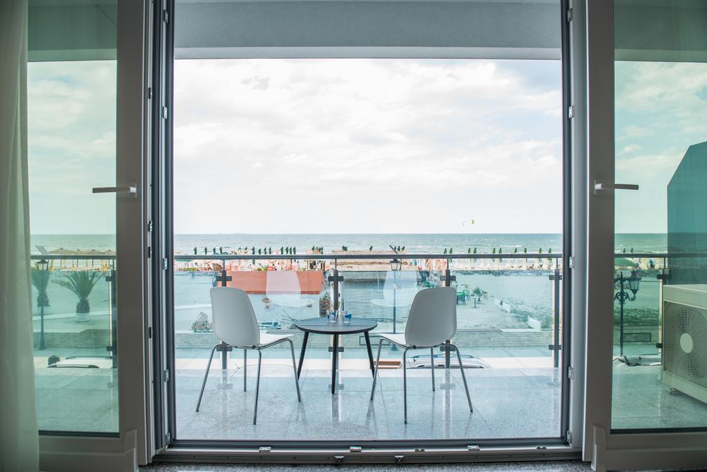 Wave 1 Promenada Apartments นาโวดาริ ภายนอก รูปภาพ